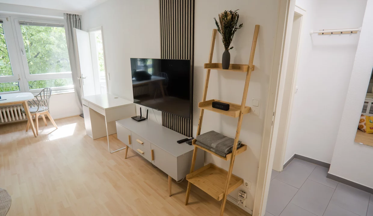 DSC03107-Enhanced-NR