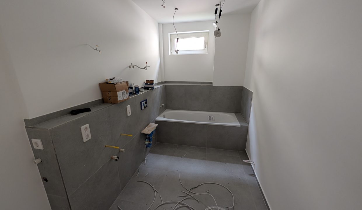 PXL_20250117_120352933