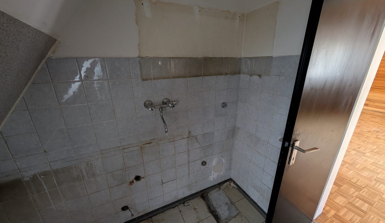 PXL_20250327_162406707