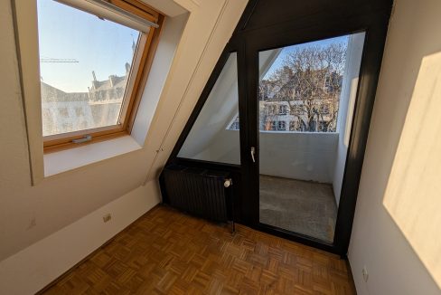 PXL_20250327_162537372