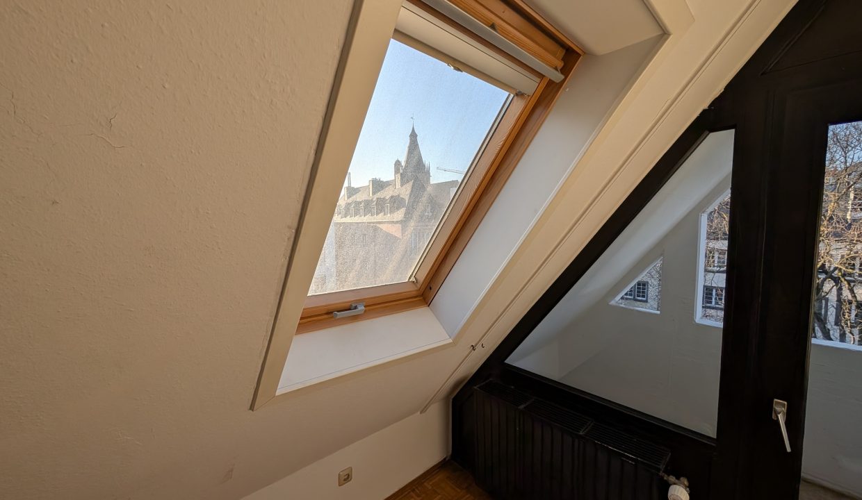 PXL_20250327_162542793