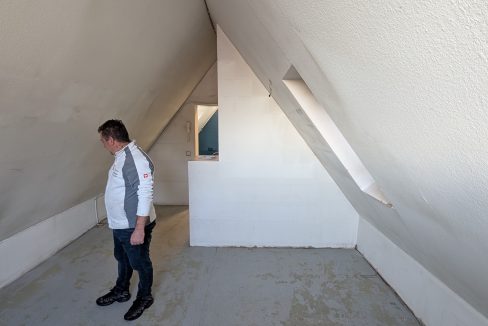 PXL_20250327_164618381